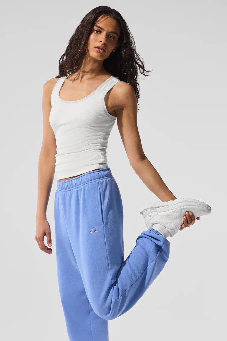 Accolade Sweatpant - Crystal Clear Blue | Alo Yoga (US)
