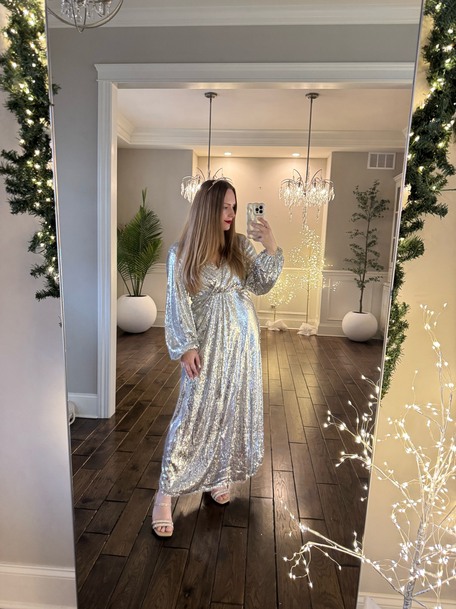 Sequins are always a good idea for the holidays 🤍

Christmas, holiday style, sequin dress, winter outfit

#LTKHoliday #LTKMidsize #LTKSeasonal