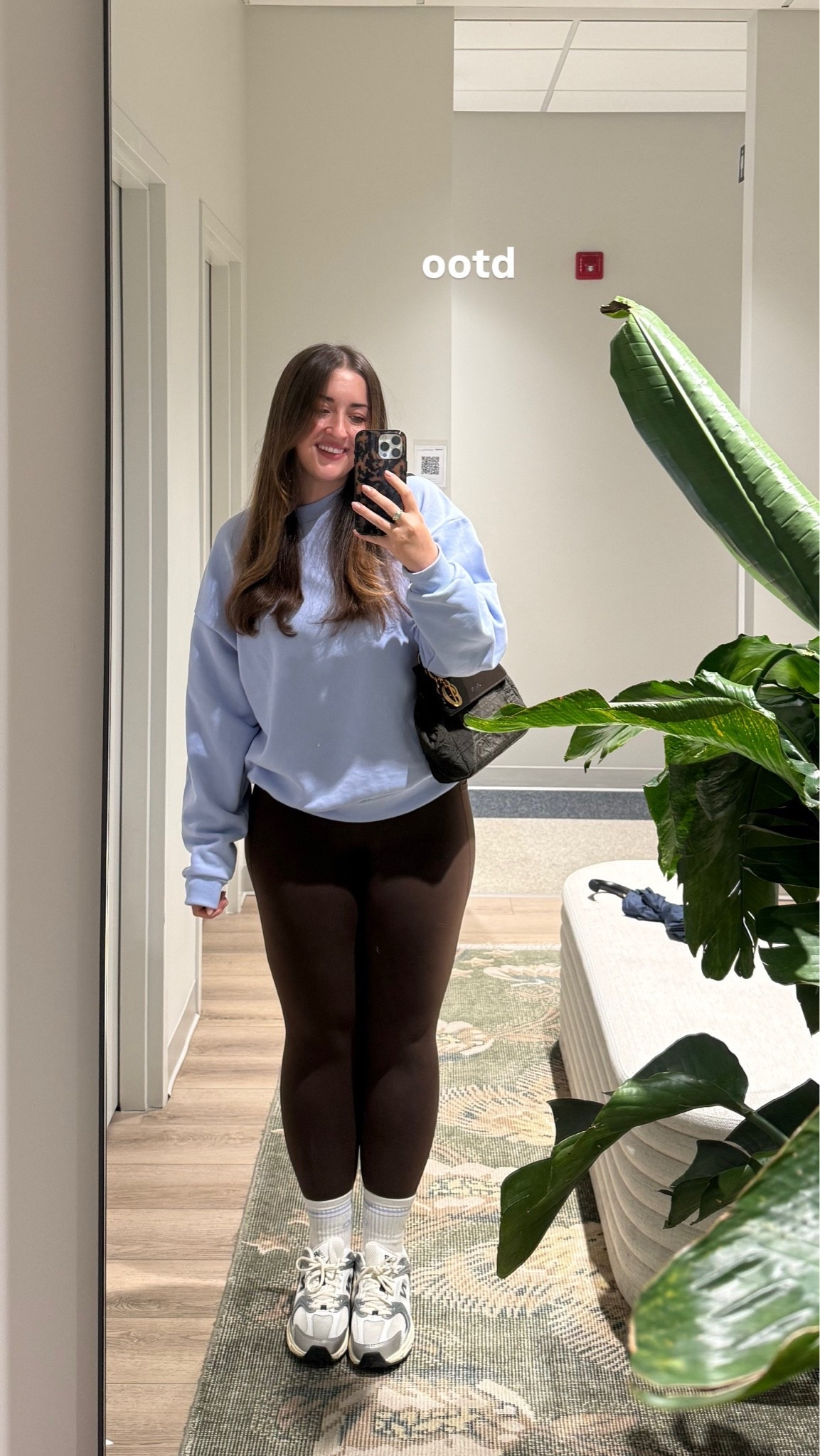 Casual outfit / sweatshirt and leggings / everyday outfit / workout outfit 

Sizing: L in sweatshirt / M in leggings

#LTKmidsize #LTKsummer #LTKfitness
