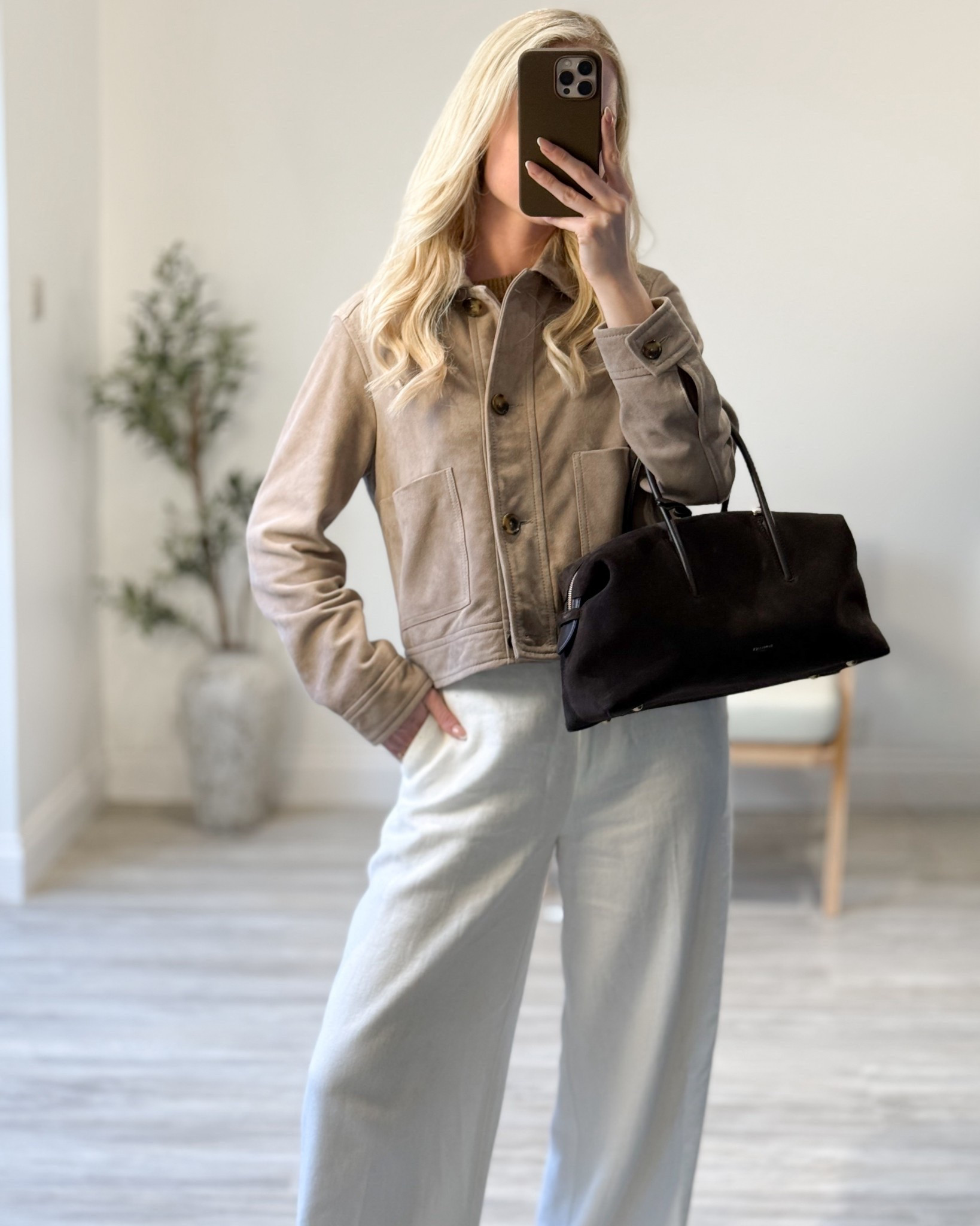 The perfect suede jacket for spring! 🤎

Reiss, spring summer, linen trousers, beige jacket @reiss #ad

#LTKsummer #LTKuk #LTKspring