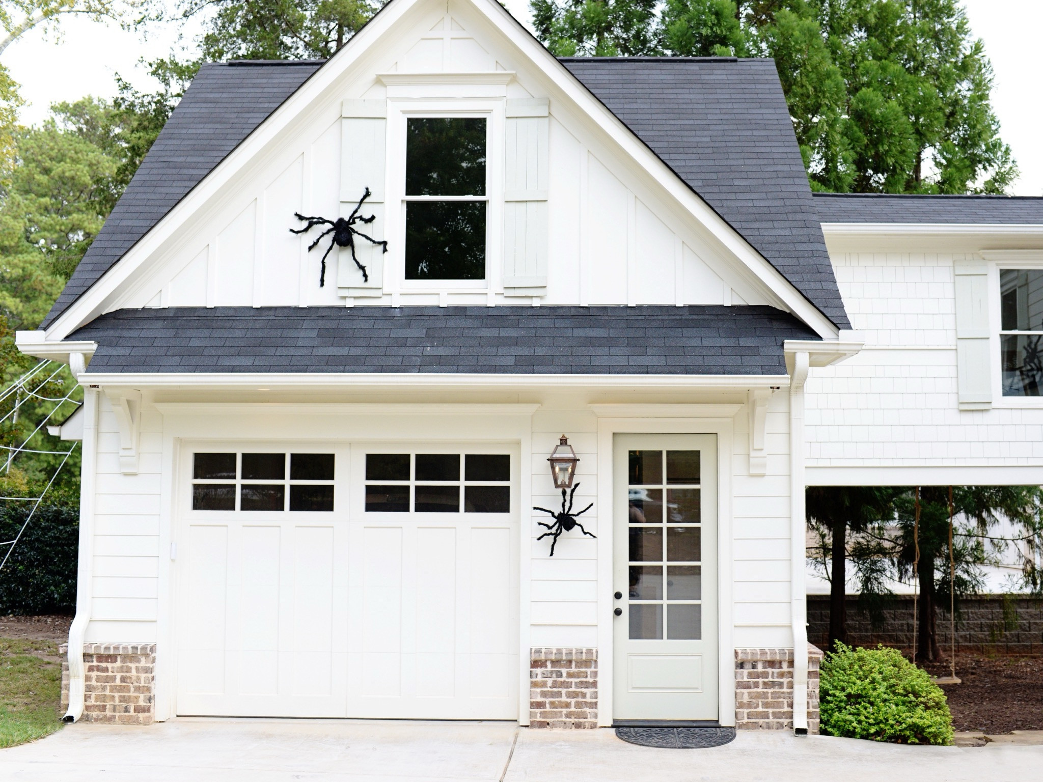 Halloween, spiders, spooky decor, Halloween decorations 
#porcheandco

#LTKStyleTip #LTKSeasonal #LTKHome