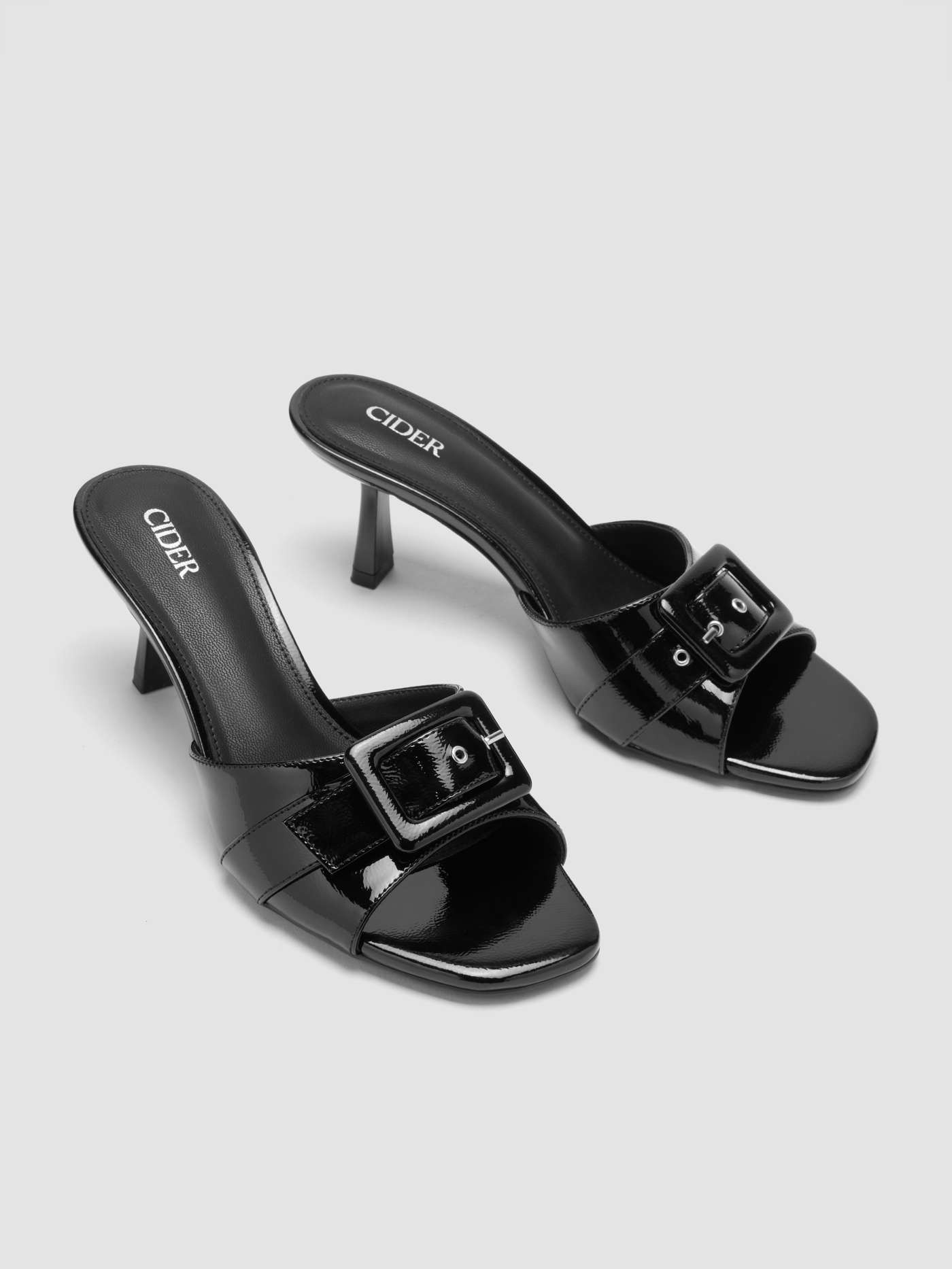 BUCKLED HEELS | Cider
