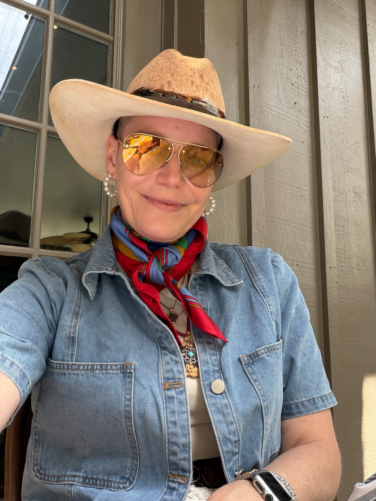 Love this new cropped denim jacket (I’m 5’10” size 10-12 this is size large for reference) 

#LTKFestival #LTKootd #LTKMidsize