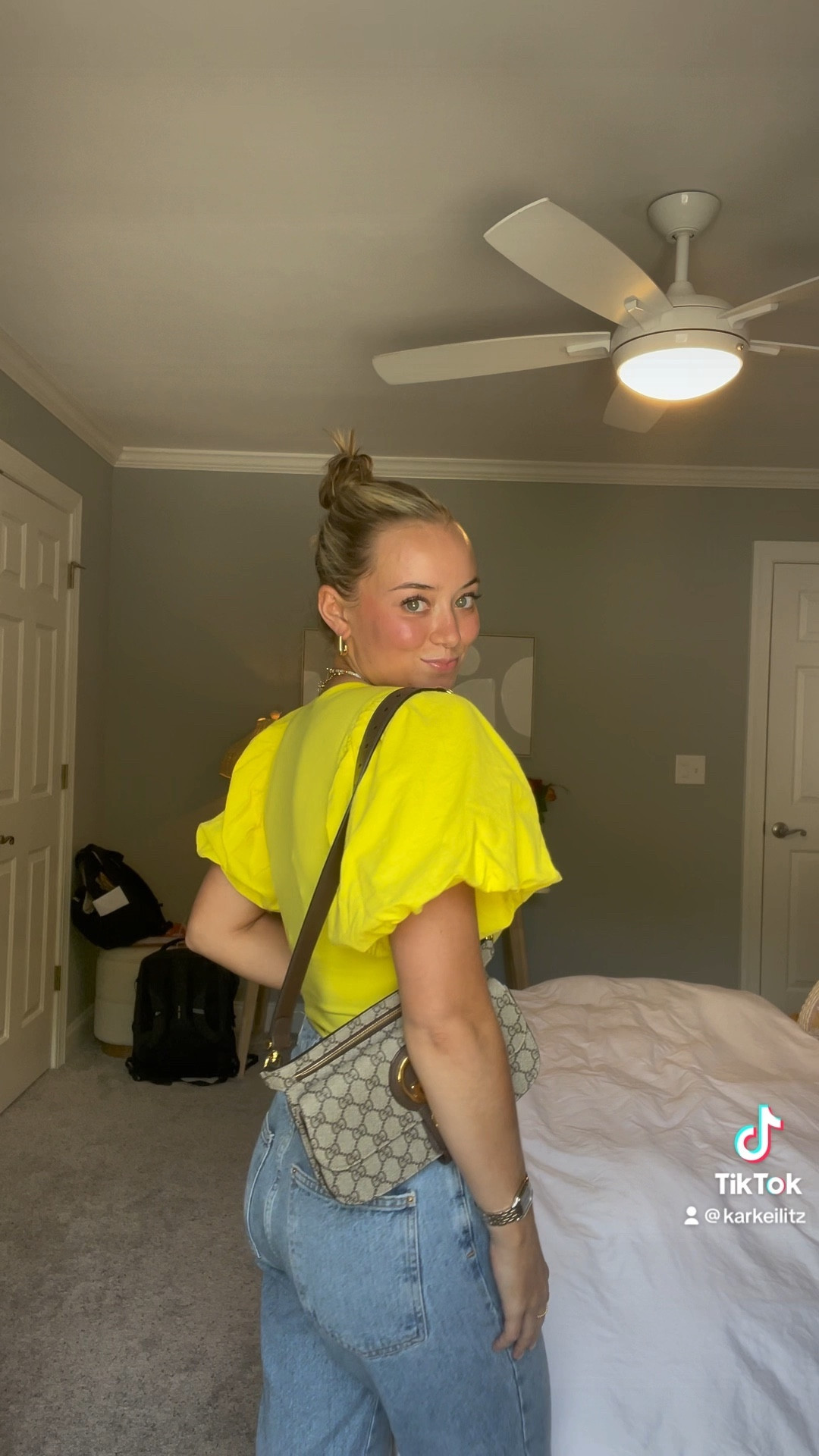 love a yellow moment!