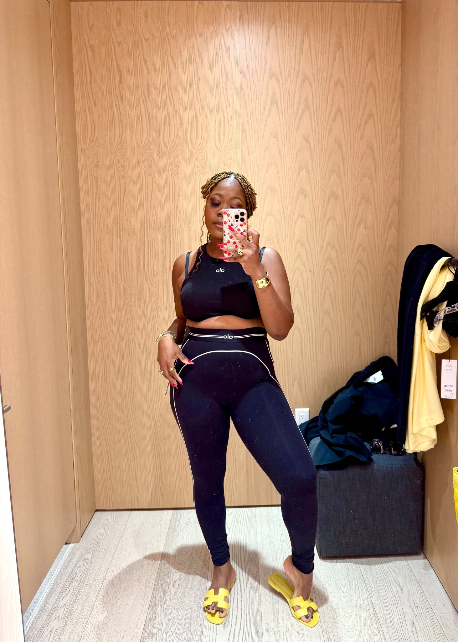 Some Alo favorites 

#LTKGiftGuide #LTKSaleAlert #LTKSeasonal