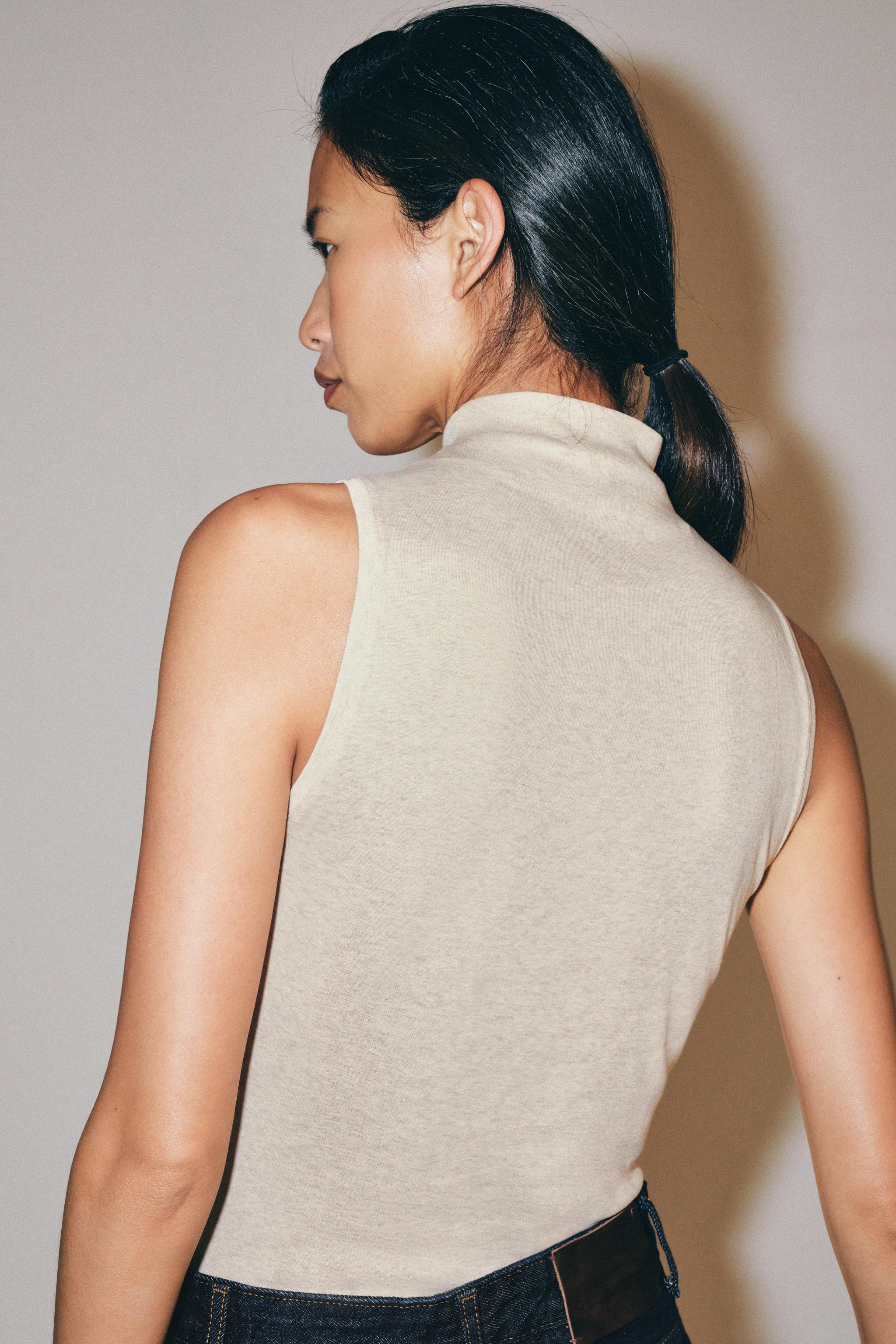 BUTTONED HIGH NECK TOP | Zara UK