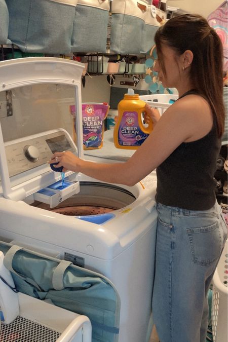 #ad I’ve partnered with Arm & Hammer to share their Deep Clean Odor Formula. It penetrates odors and dirt between fibers thanks to a pH Power Technology with millions of ionic micro-scrubbers. It tackles all my family’s laundry from my toddler’s clothes to my husband’s military uniforms leaving them smelling fresh and clean. 🧺✨

 @Shop.LTK @armandhammerlaundry 
#liketkit #AHDeepClean #DeepClean #ArmandHammerPartner  #TikTokMadeMeBuyIt 


#LTKHome #LTKKids #LTKFamily