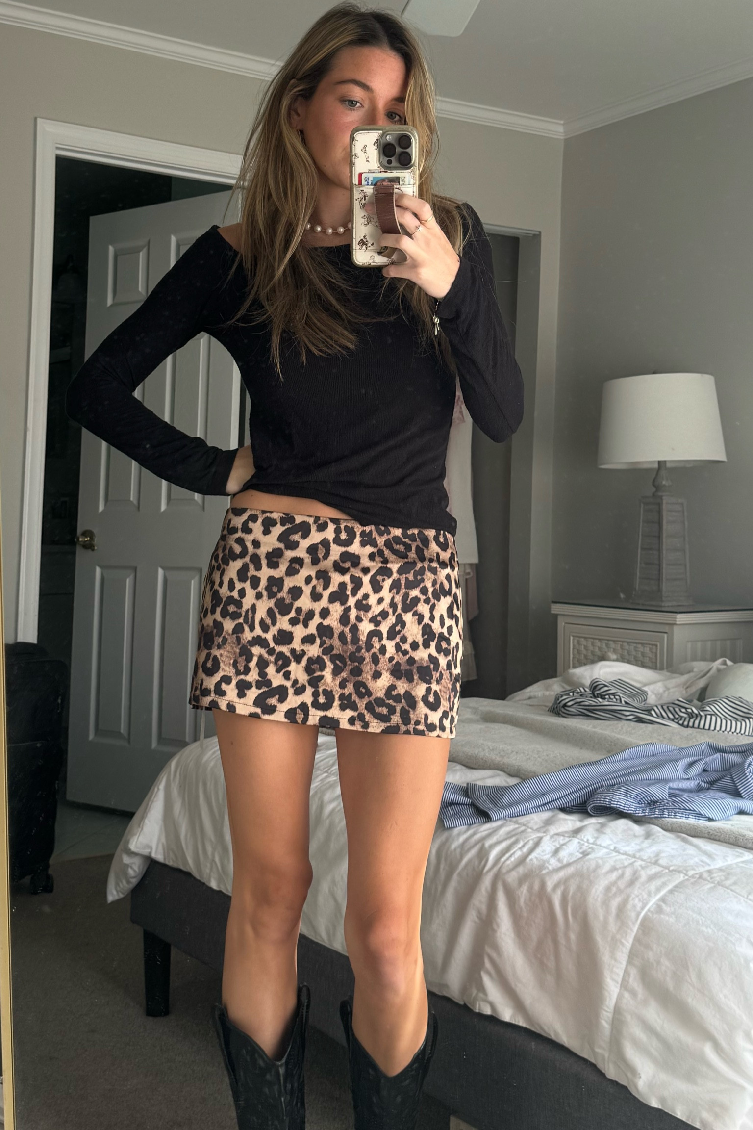 Leopard print low rise micro mini skirt 🐆🐾 




#LTKStyleTip #LTKSeasonal #LTKCyberWeek