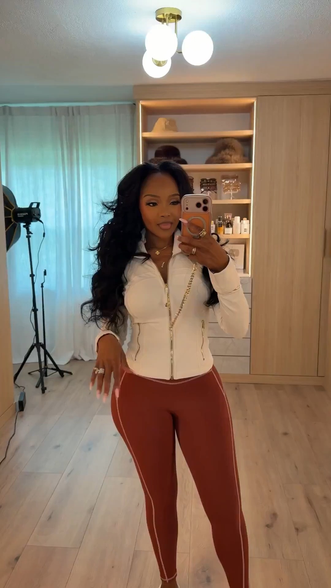 THE CUTEST COZY SET 🤎

This is giving elevated lounge without looking like pajamas. The fitted zip-up with the contrast leggings is perfect for errands, travel days, school drop-off or just looking cute while staying comfortable.

matching set outfit, cozy lounge set, fall athleisure outfit, zip up jacket outfit, legging set for women, elevated loungewear, travel day outfit, airport outfit women, casual fall outfit, everyday athleisure, comfy mom outfit, neutral fall style

Wearing: Size Small | 5’4” | 140 lbs