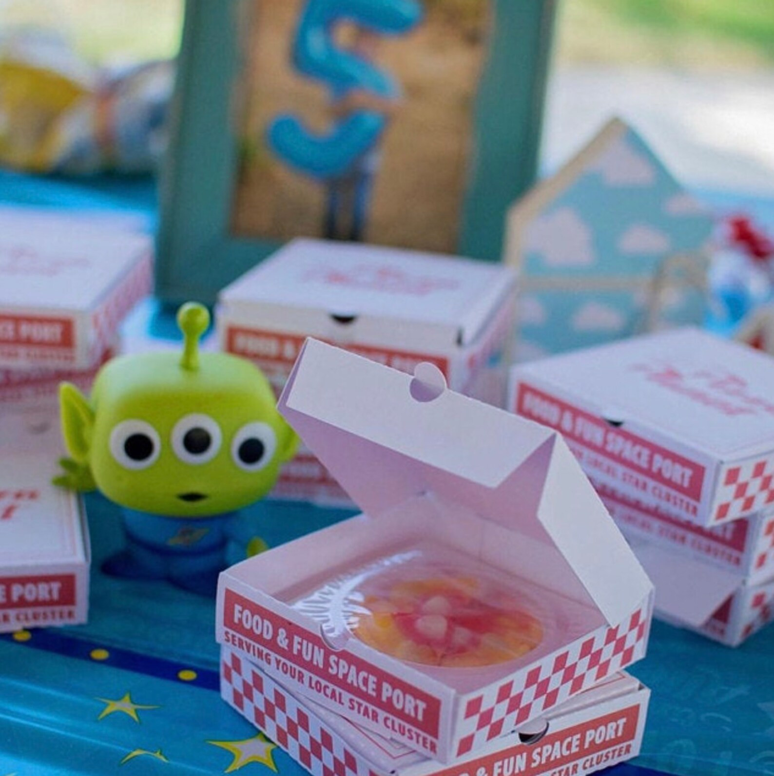 PIZZA PLANET Mini Pizza Boxes With Liners PARTY Decoration - Etsy | Etsy (US)