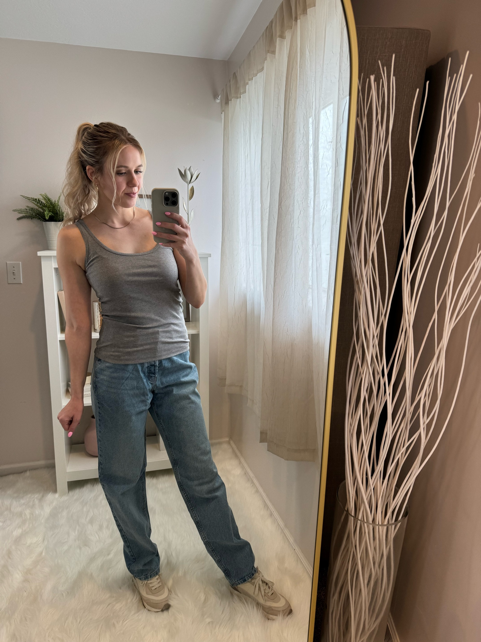 The perfect high waisted straight leg jeans! Zara dupe 😍

#LTKstyletip #LTKfamily #LTKfindsunder50