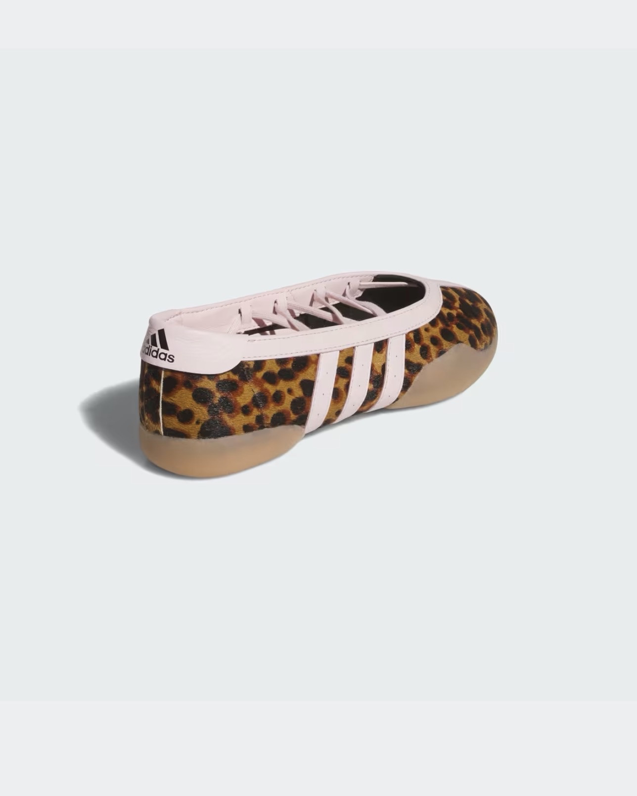 All my pink girls run 🏃🏿‍♀️ These are on Sale for 50 .00 💕💕 🐆