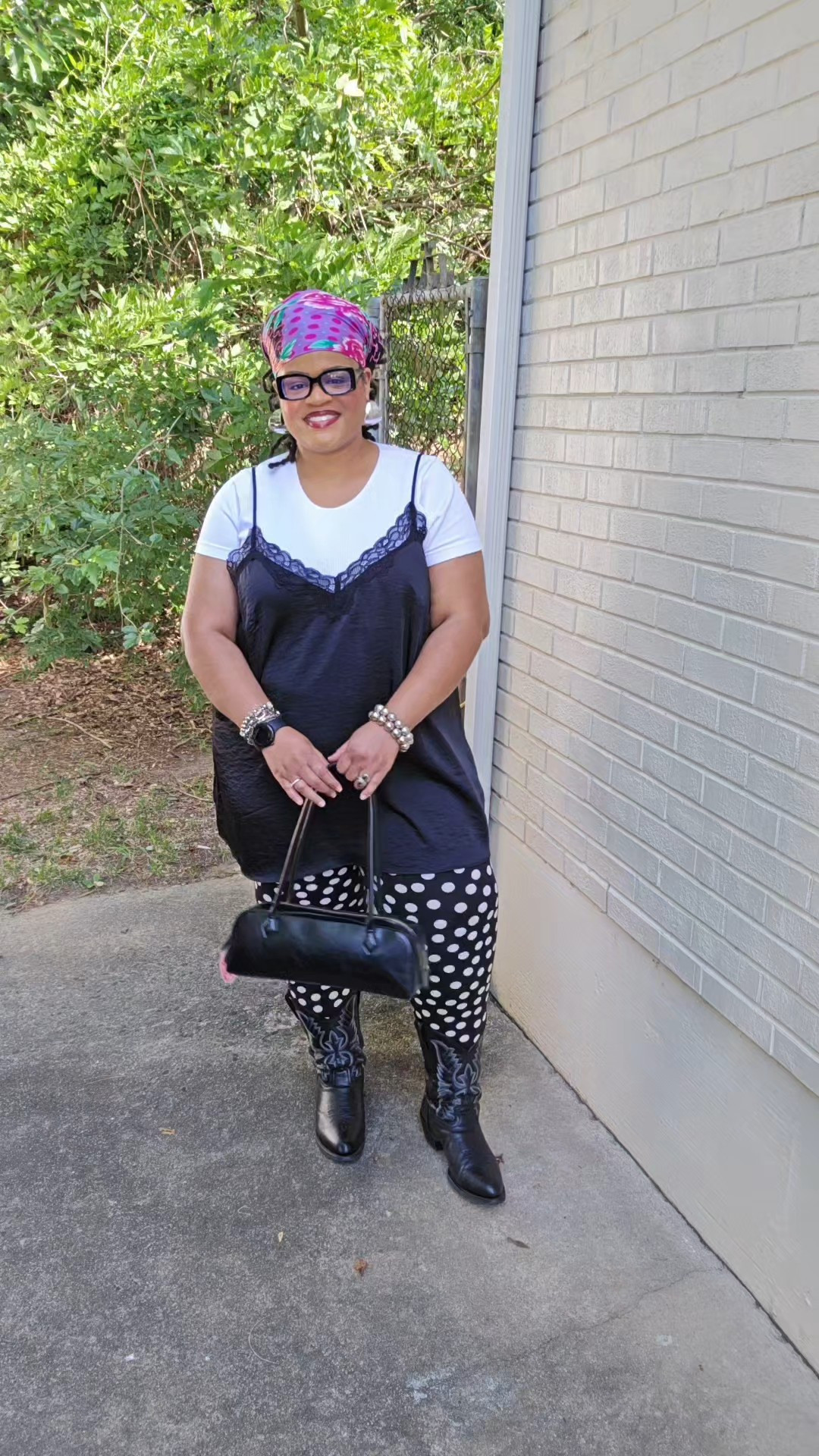 A polka dot on polka dot moment... Love these capris Ulla Popken gifted me. ⚫️⚪️

#LTKootd #LTKPlusSize