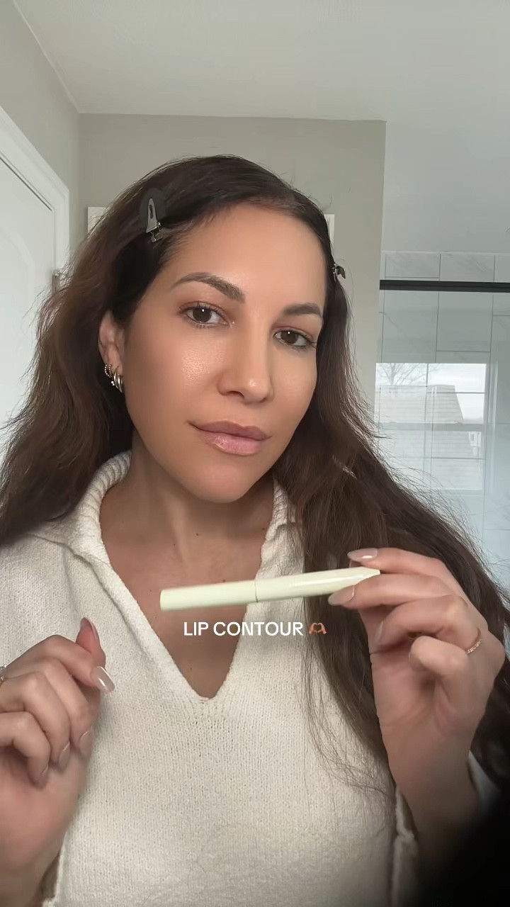 Pretty obsessed w the lip contour trend! It's so easy and looks baller 🫶🏽 i use color Tavertine 

#LTKFindsUnder100 #LTKWatchNow #LTKBeauty