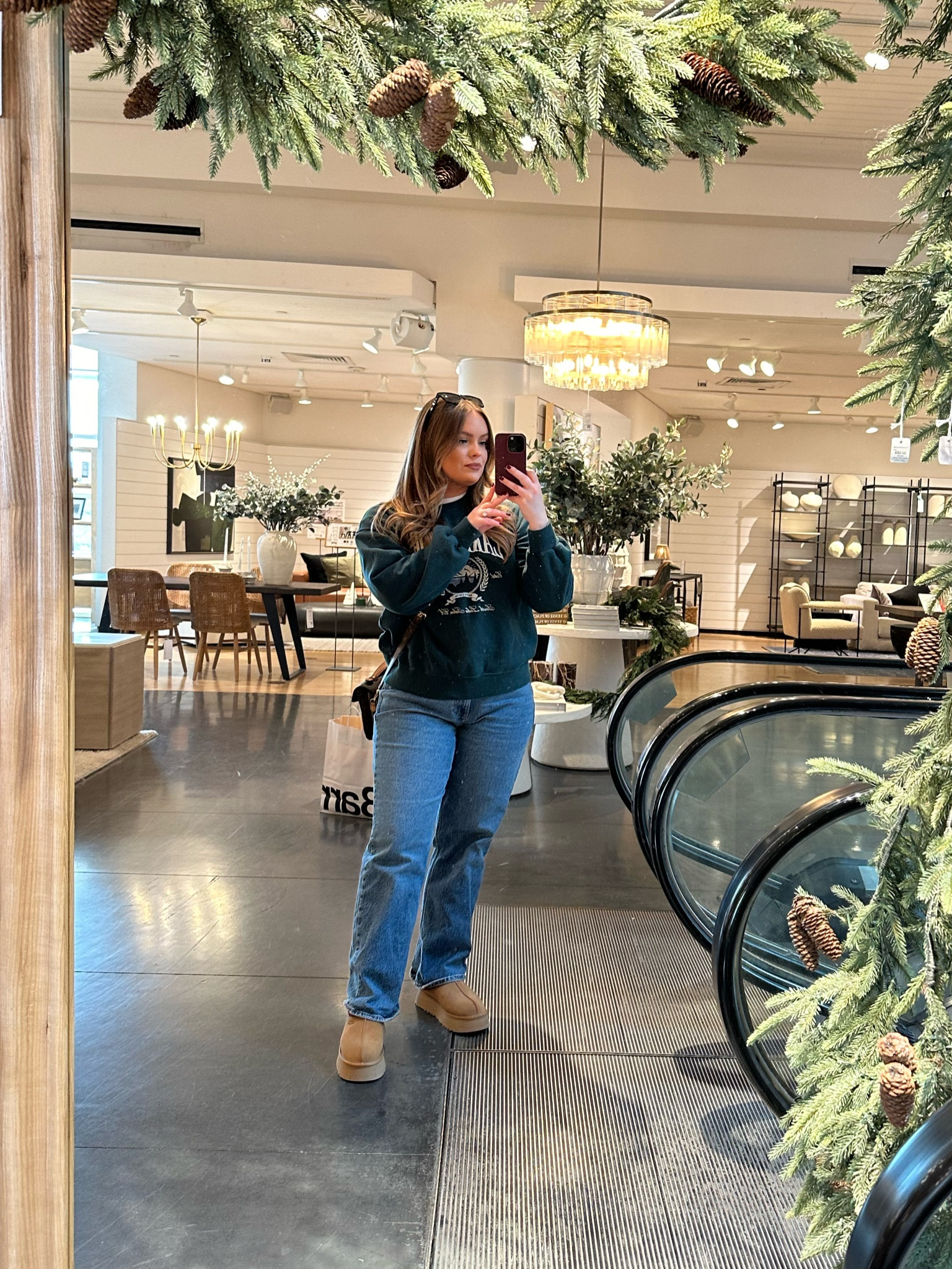 Cozy OOTD 💚

#LTKStyleTip #LTKHoliday #LTKFindsUnder50