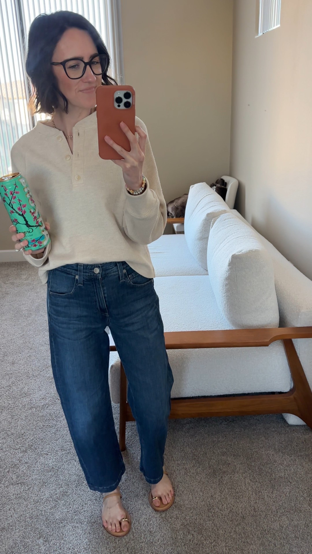 Barrel jeans are my go-to when I’m feeling bloated (hello period day 2 & iced tea 😂). Wearing a 23 in these jeans - they run big so I’d recommend going down a size from your normal  

#LTKdayinmylife #LTKootd #LTKstorytime