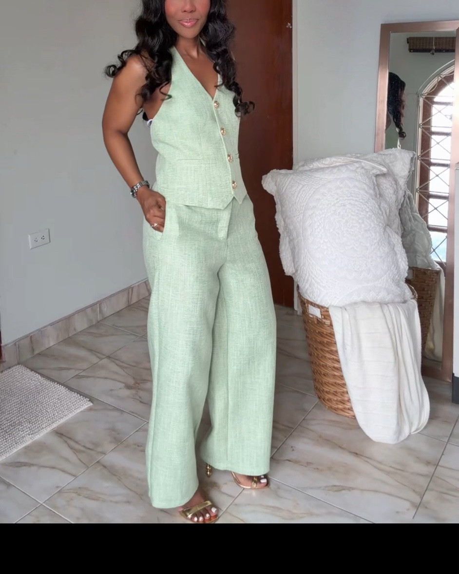 Code: DSJCOX_12 for 12% off at checkout. This two piece matching halter top and trouser set from @Commense comes in a tonne of colours and I already have it in pink and just had to get the green too.

#LTKootd #LTKgrwm #LTKPetite