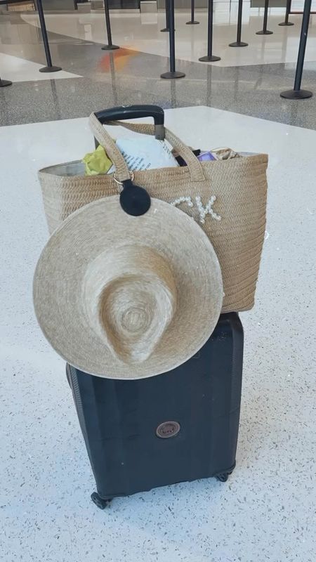 Love the hat clip!!! I also have the suitcase version that hangs from my carry onn

#LTKstyletip #LTKfindsunder50 #LTKtravel