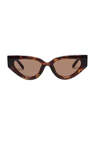 Le Specs Aphrodite Alt Fit in Tort & Ochre Mono from Revolve.com | Revolve Clothing (Global)