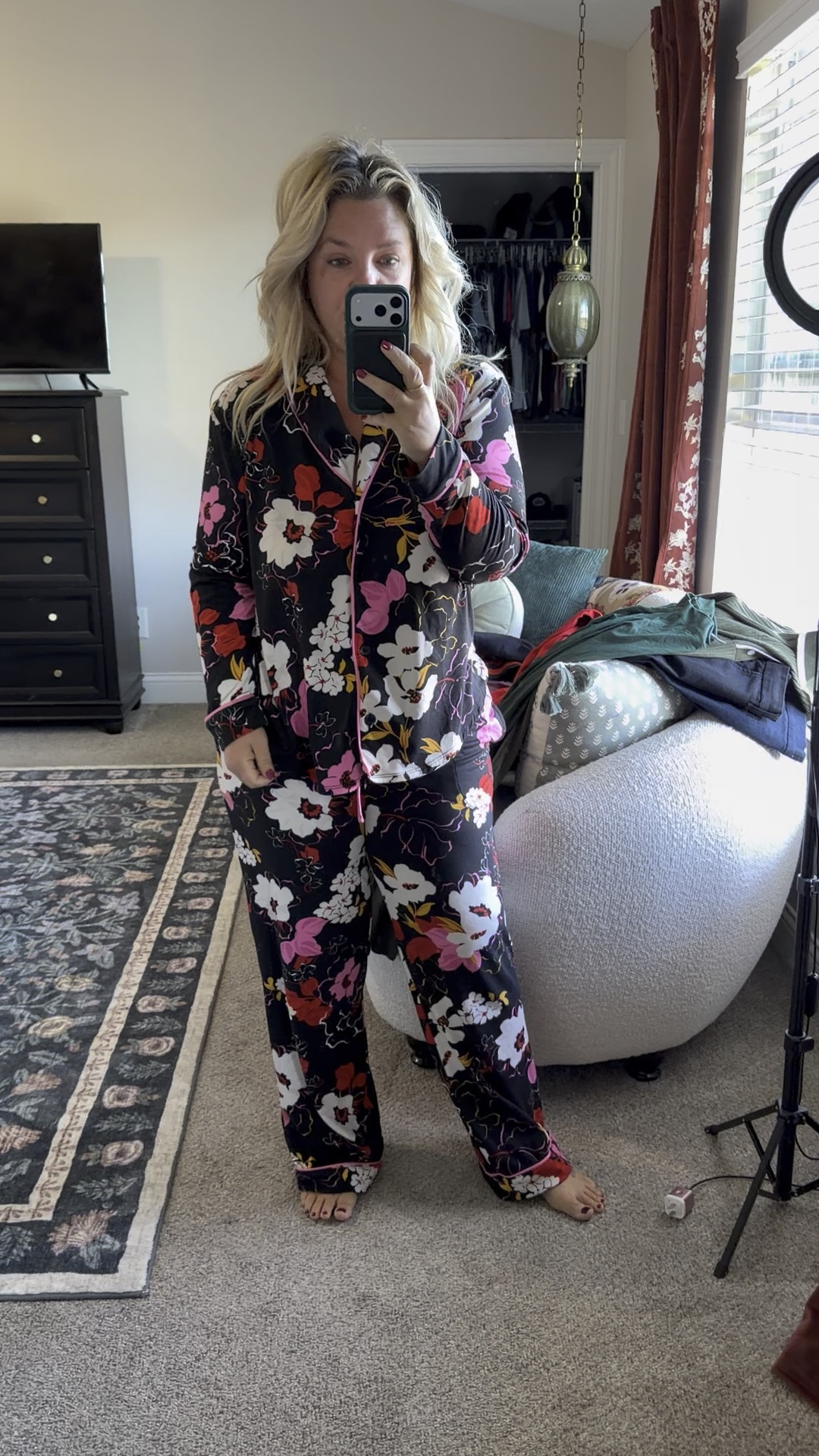 Lazy Sunday’s call for LUX high end pj sets I found at a fraction of the Nordstrom price! Wearing my true sz L

#LTKMidsize #LTKFindsUnder50 #LTKPetite
