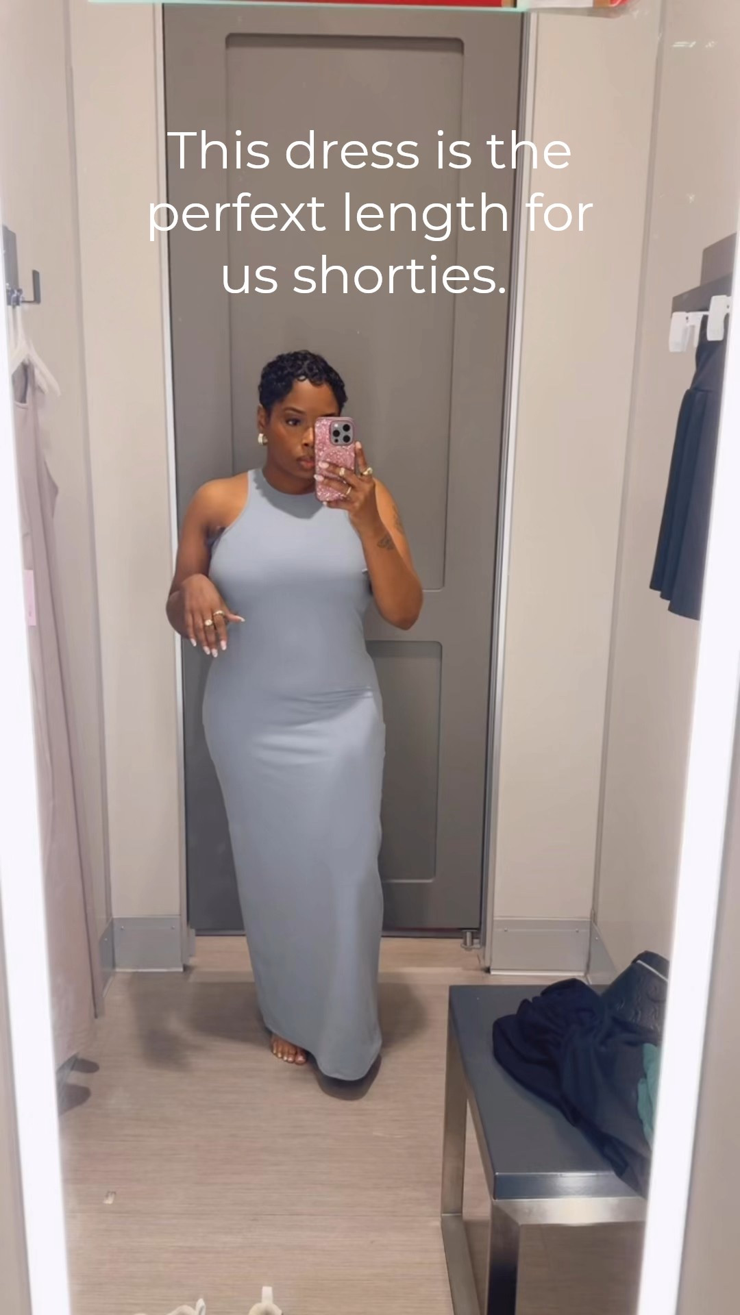 I’m wearing a large, I could have sized down to a medium but they were sold out at my location. I love the feel and shape of this dress. Perfect for spring 