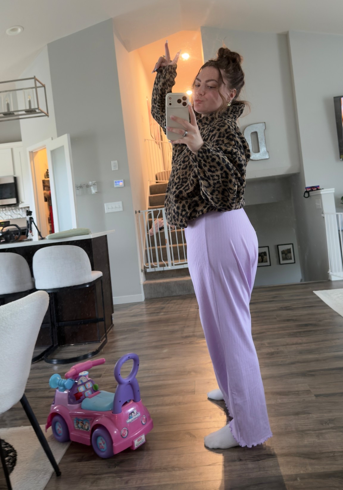 A mom find from old navy that you need, I live in these pajama pantss

#LTKmomlife #LTKMidsize #LTKootd