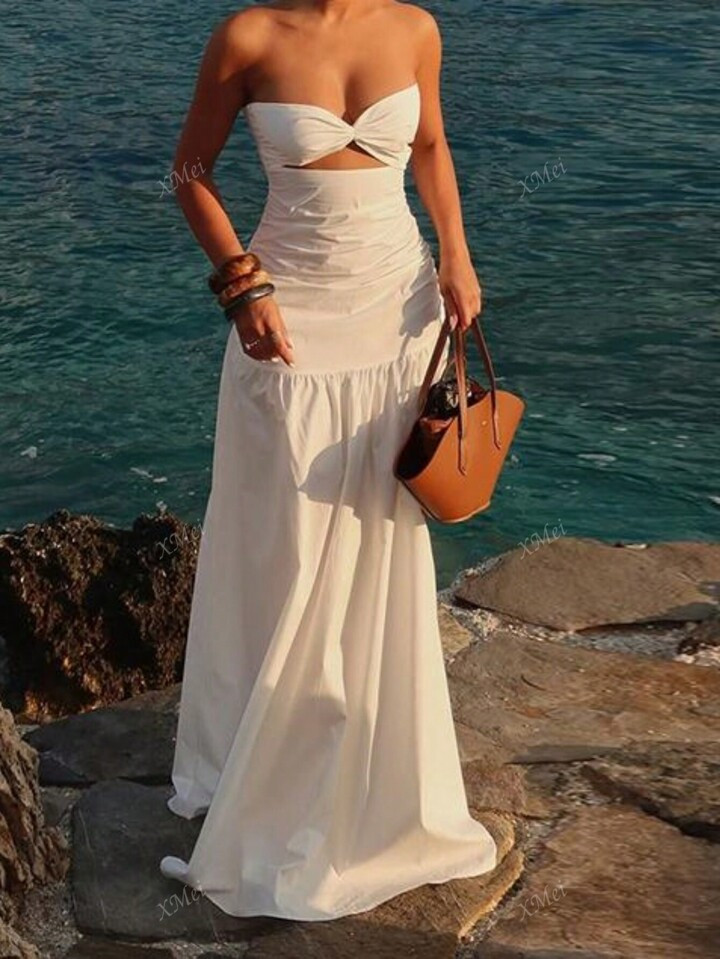 Women Solid Color Sexy Halter Hollow A-Line Vacation Dress | SHEIN