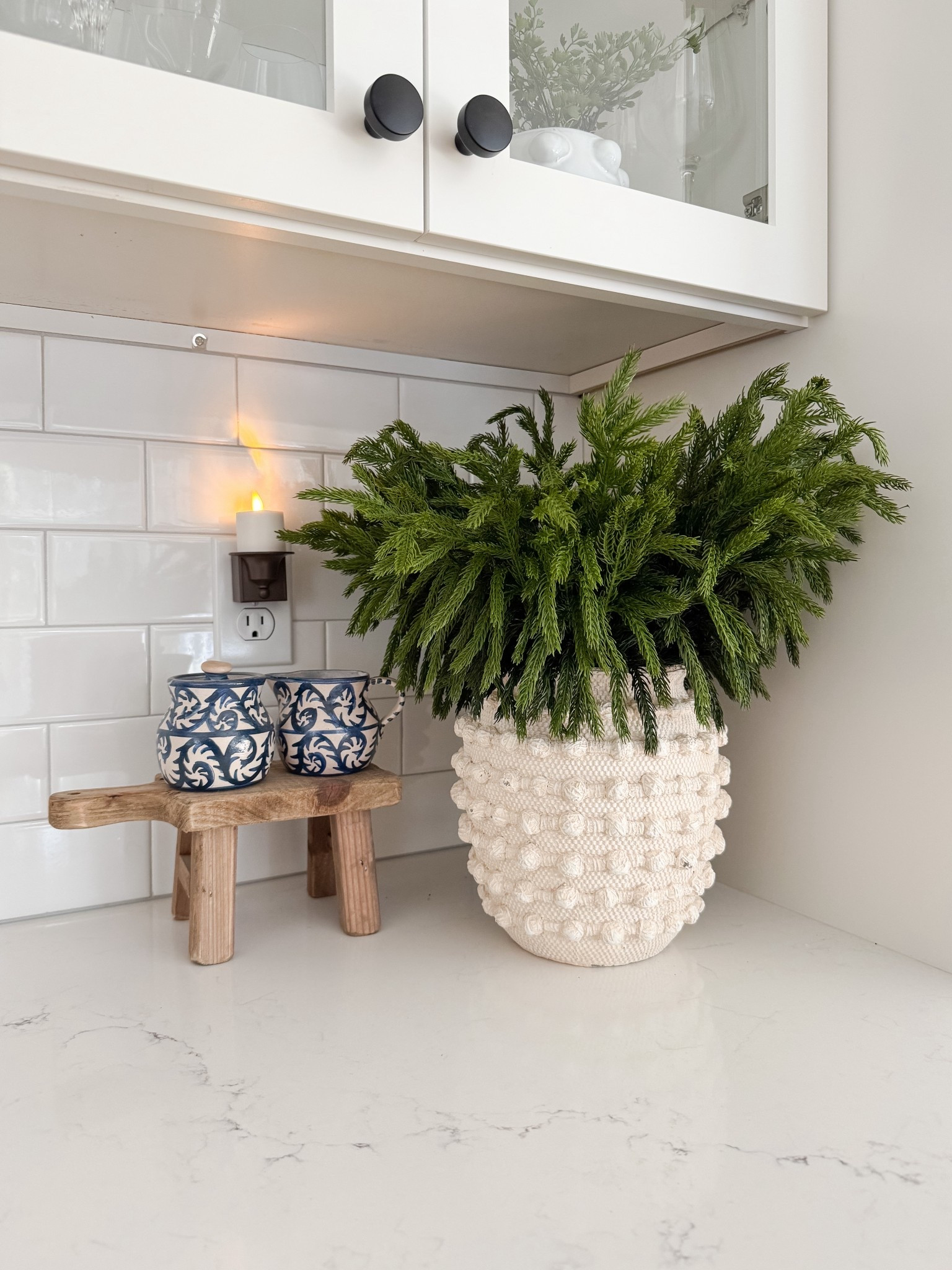 Amazon  kitchen 

Kitchen home decor vase and stems  coffee bar  winter decor holiday decor vase and stems Amazon holiday 

#LTKFindsUnder50 #LTKHome