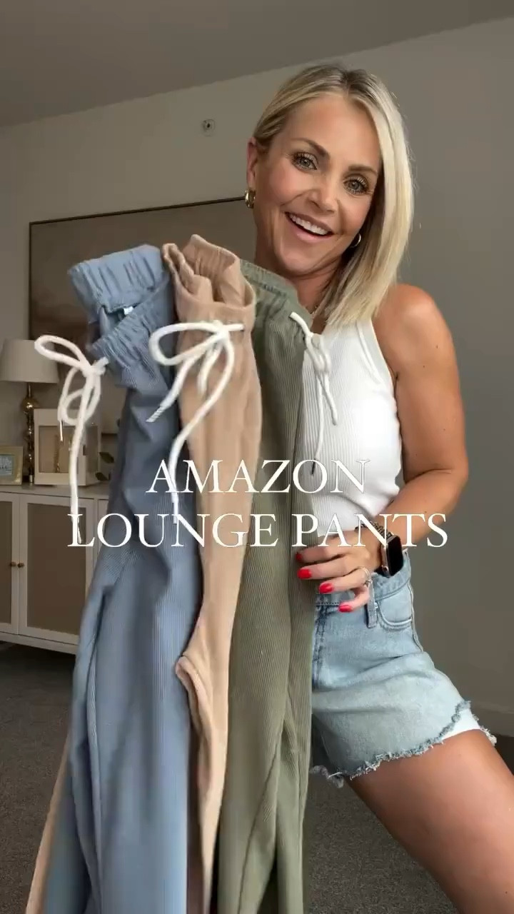These amazon lounge pants are so comfortable and lightweight. And perfect transition piece for fall! 

I’m 5ft, 115lbs and wearing a small in all 3 pairs. 


Amazon finds, Amazon fashion, midsize fashion, petite style, petite lounge pants, free people lookalike, free people dupes, casual style, fall outfits 

#LTKFindsUnder50 #LTKMidsize #LTKPetite