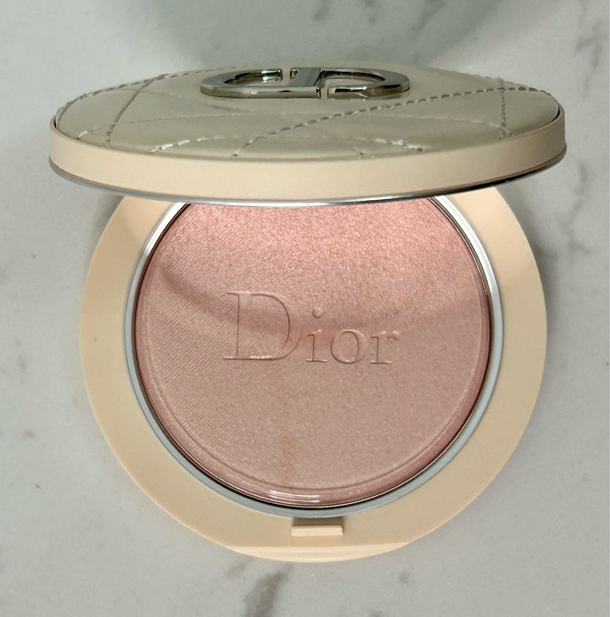 Dior makeup 

#LTKstyletip #LTKbeauty #LTKeurope