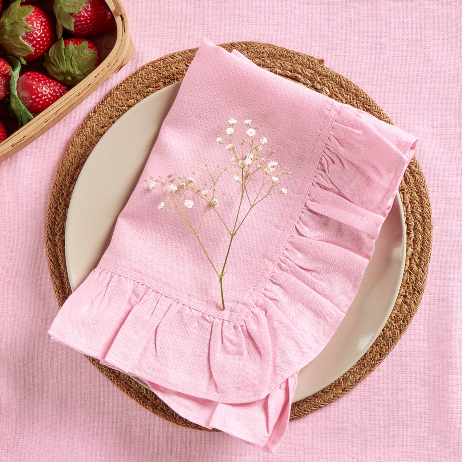 Gabrielle Ruffle Napkins | Solino Home