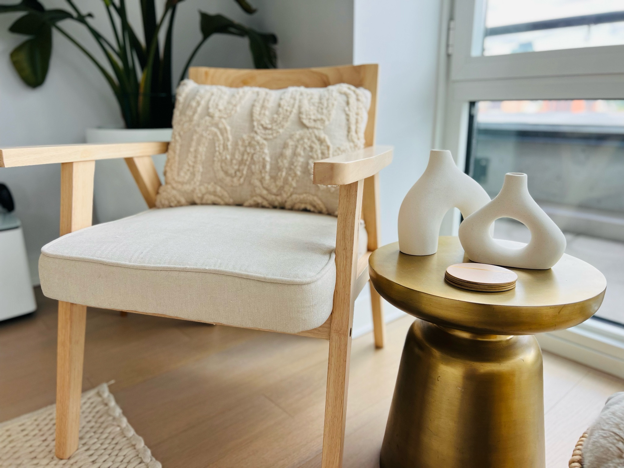 It’s still Amazon Prime Day! Sharing all of the home decor items on sale today including this set of white vases I recently bought. Happy shopping! 

#LTKxPrimeDay #LTKhome #LTKFind