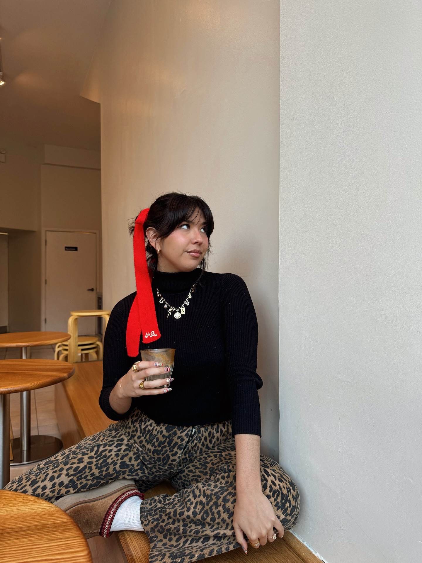 Slowly becoming a hot latte convert 
.
.
.
.
.
.
.
.
#ootd #ootdinspo #casuallook #casualootd #casualoutfit #damsonmadder #pinterestinspo #pinterestaesthetic

#LTKootd #LTKU #LTKgrwm