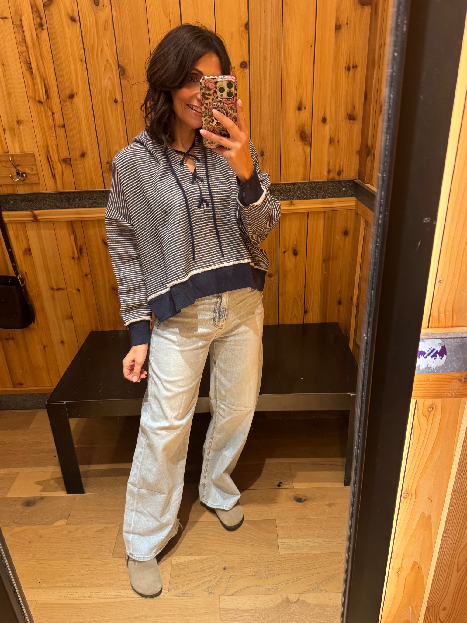 American Eagle dreamy drape jeans 
Size down one
This new sweatshirt is so cute! In small

#LTKOver40 #LTKmomlife