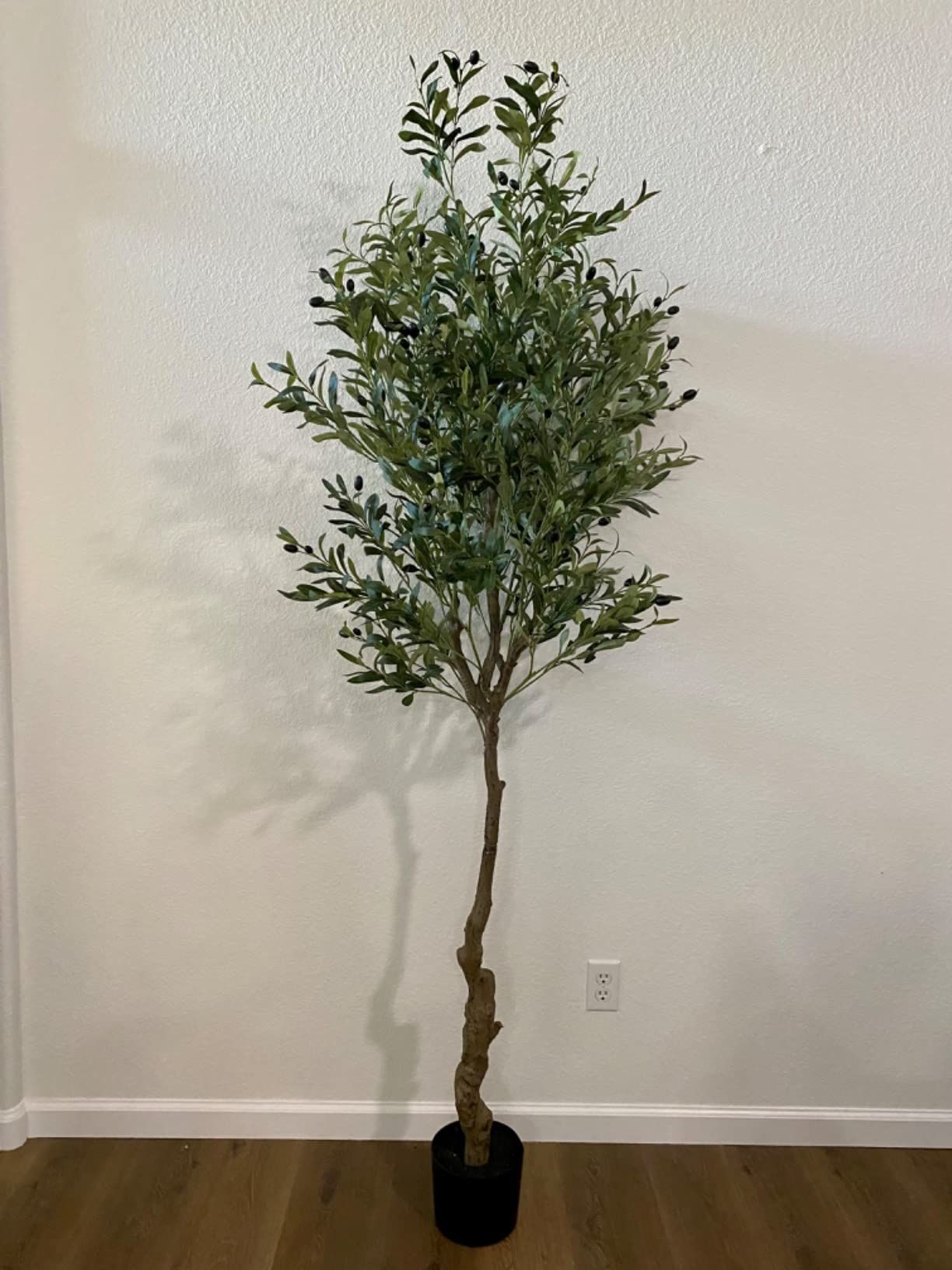 Artificial Tree Faux Olive Tree 8ft(92in,3200leaves) Tall Fake Olive Plant in Pot Fake Silk Tree ... | Amazon (US)