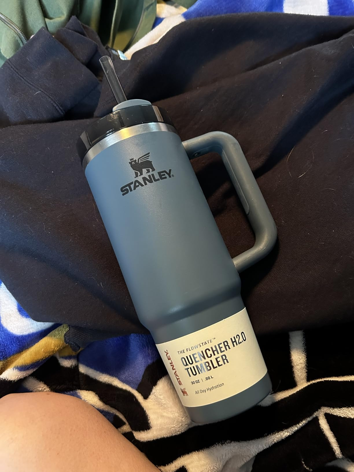 STANLEY Quencher H2.0 Tumbler with Handle and Straw 30 oz | Flowstate 3-Position Lid | Cup Holder... | Amazon (US)