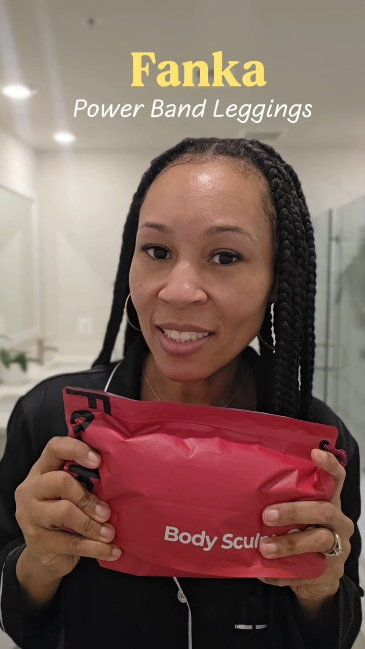 Finally got a pair of Fanka’s sculpting leggings and they did not disappoint !

#LTKActive #LTKfitnessgoals