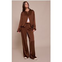 Dark Brown Textured Satin Drawstring Straight Leg Trouser | PrettyLittleThing UK