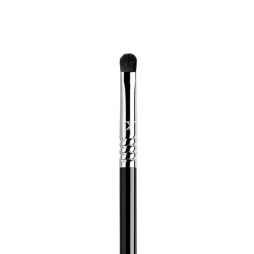 E21 SMUDGE BRUSH | Sigma Beauty