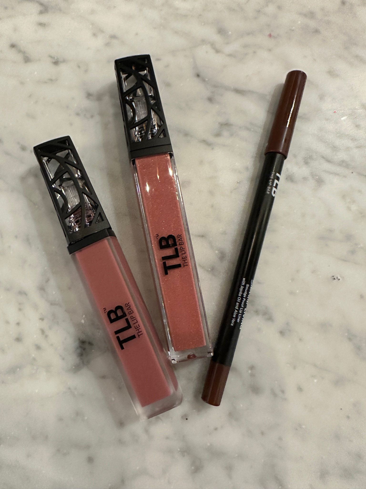 My fave lip combo right now! The perfect shade of mauve for a great everyday look!  #walmartpartner #walmartbeauty 

#LTKfindsunder50 #LTKSeasonal #LTKbeauty