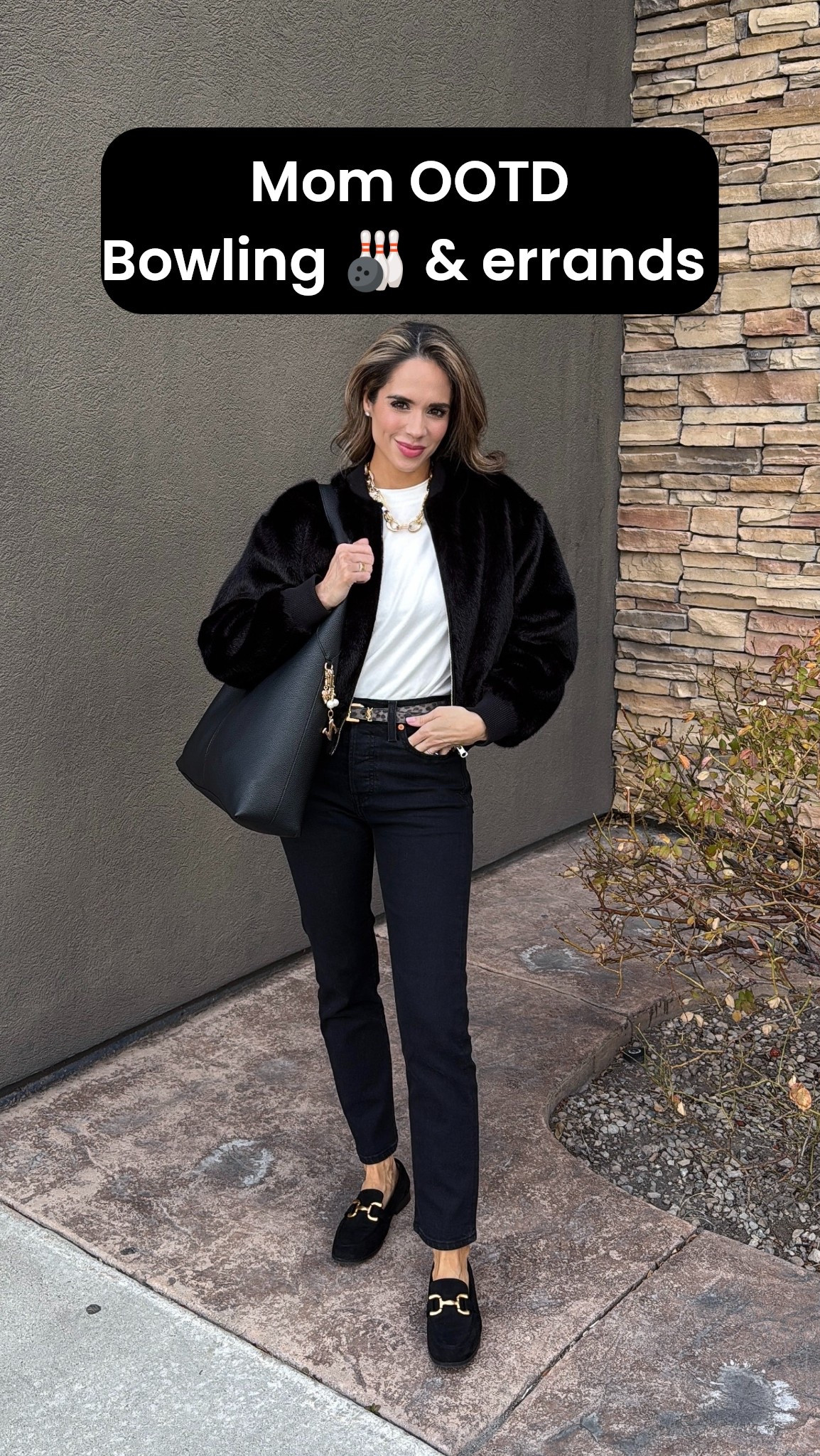 Obsessed with these new straight ankle jeans! The fit, length and color are perfection! Linking my whole outfit 💗 Wearing size 26 in jeans and XS in both tops. 💗

#LTKootd #LTKmomlife #LTKTravel