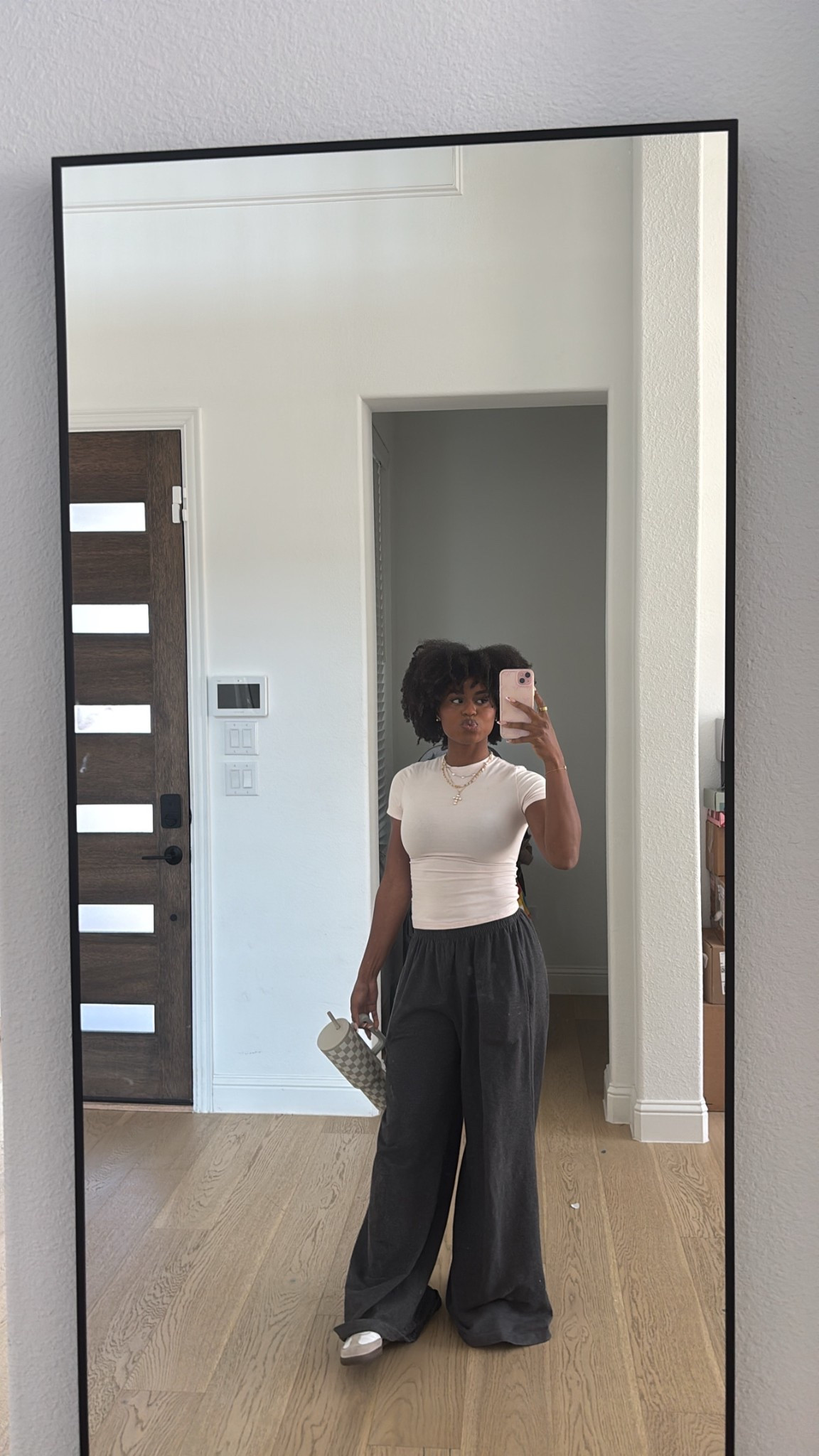 Revolve pants and my comfort cup!

#LTKPetite #LTKStyleTip