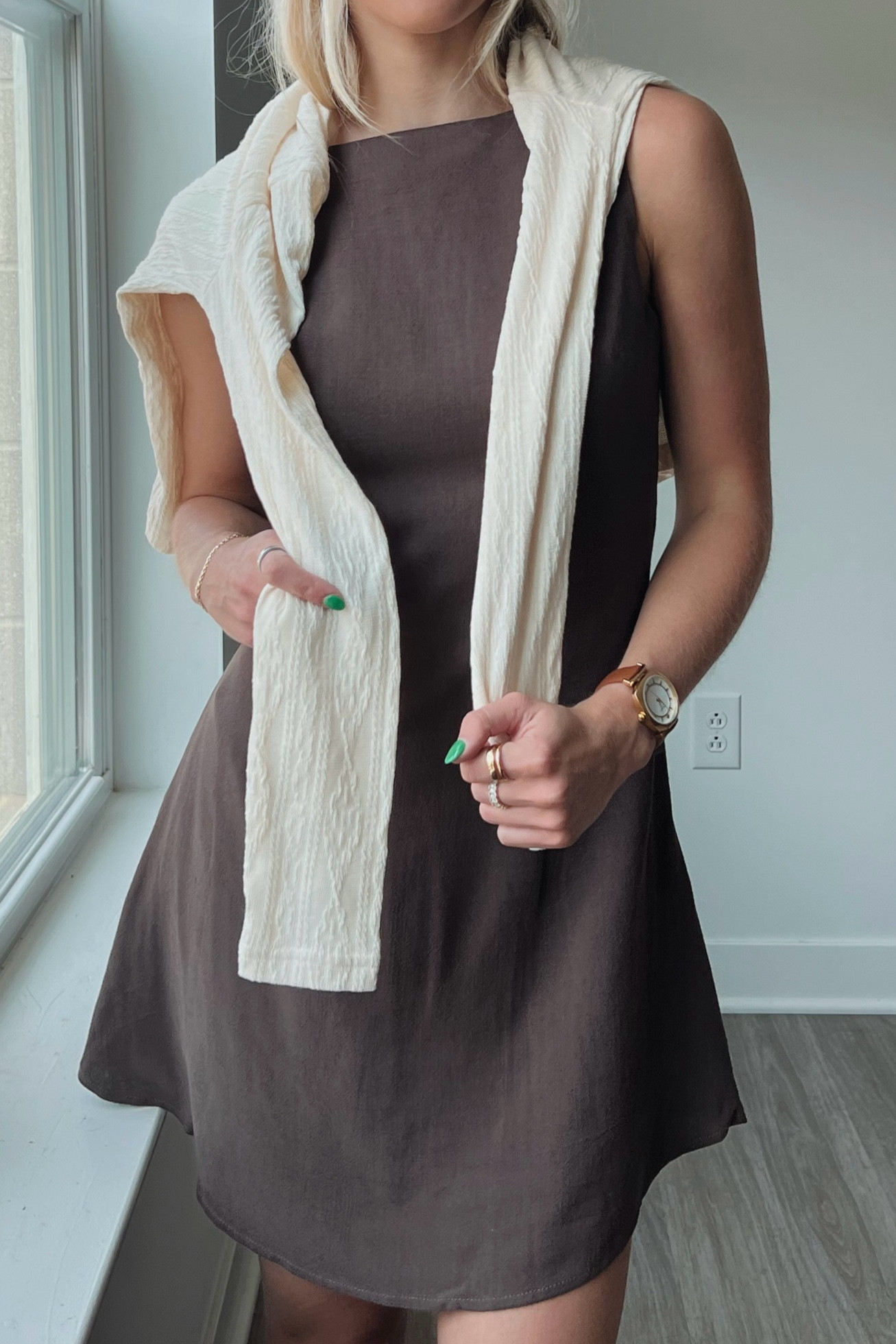 🎞️🤎🧸🍯

*wearing size AU 4

Brown dress, Peopermayo, linen dress, fall fashion, petite fashion, fall capsule wardrobe, open back dress, workwear

#LTKStyleTip #LTKWorkwear #LTKSeasonal