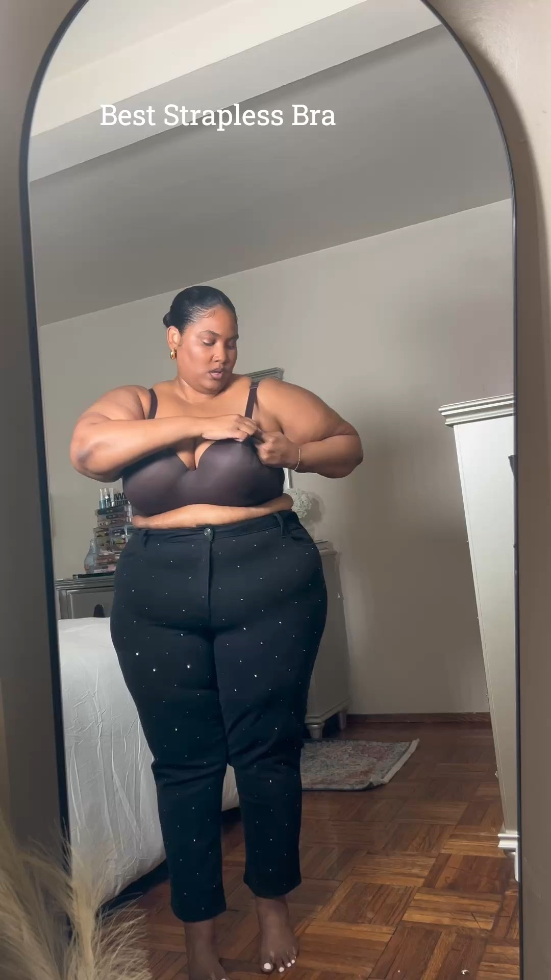 Strapless bra for fuller busts (this one actually stays up).
My go-to multiway strapless — I wear the boost version because it keeps everything lifted + supported. The wide band is key here, that’s where most of the support comes from.

I linked both options (with and without boost) depending on what you prefer.

#LTKootd #LTKPlusSize