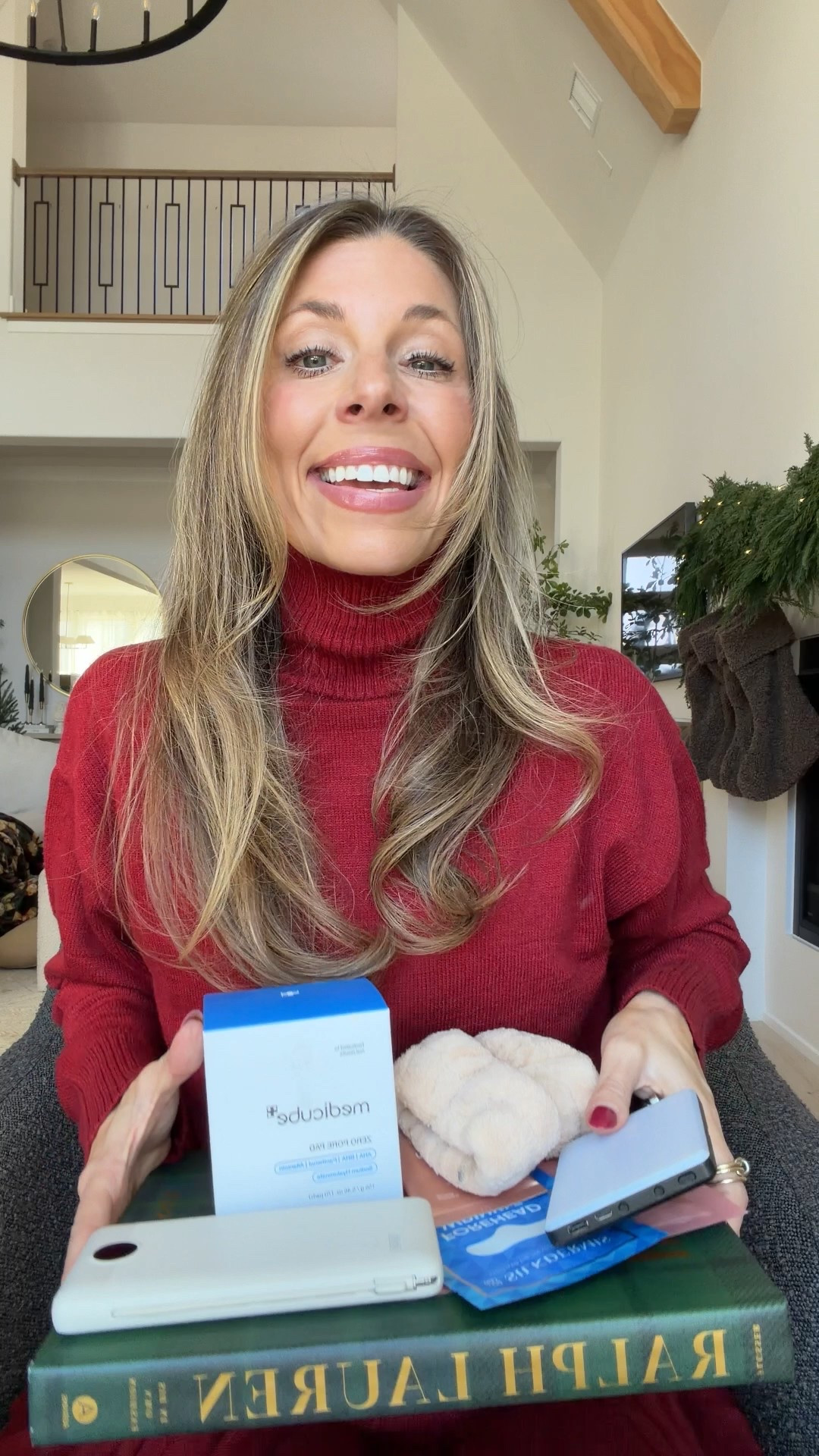 Who needs last minute @amazon sticking stuffers that are on major deal?!! These are some of my favorites I’d gift and would love to receive!! Linking more in this LTK!! #ad #founditonAmazon #WinterFavorites2025 

#LTKdayinmylife #LTKGiftGuide #LTKHoliday