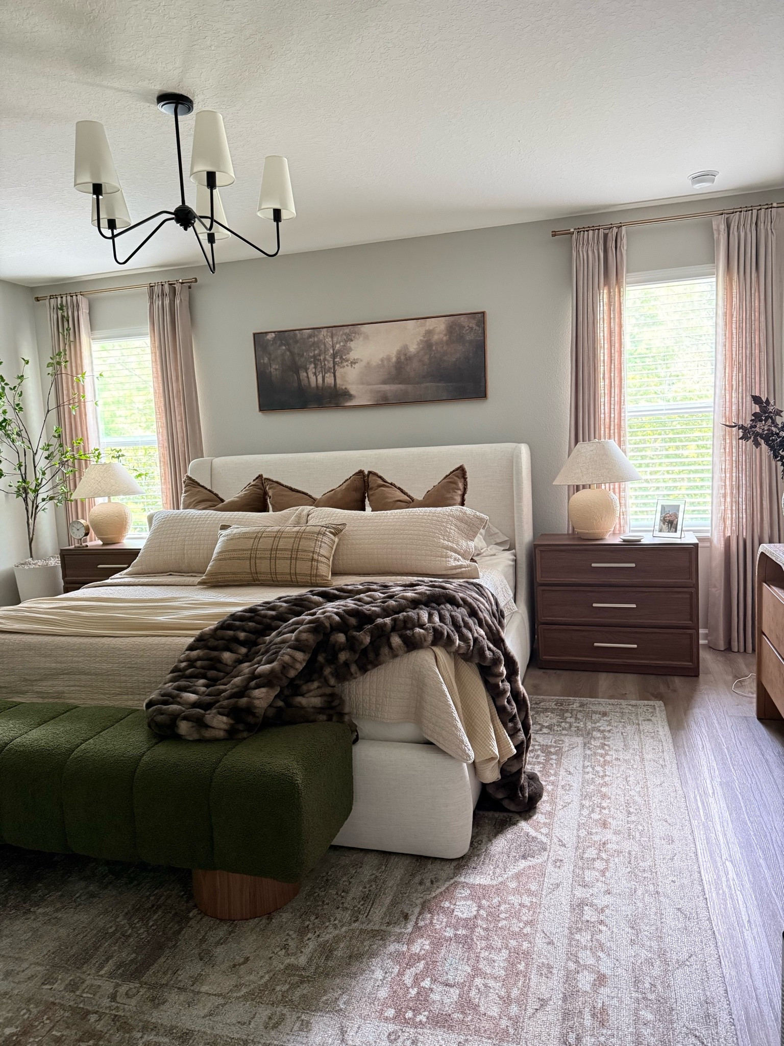 The current bedding combo I am hooked on 🤎 this cotton quilt is perfect for these hot Florida nights 

Summer bedding, Amazon bedding, Amazon home finds, Amazon bedroom finds, bedroom inspiration, master bedroom, guest bedroom, bedroom inspo, moody bedroom, Loloi rugs, bedroom rug, oversized nightstands, brown nightstands, Amazon lighting, landscape art for bedroom, Amazon curtains

#LTKHome #LTKSaleAlert