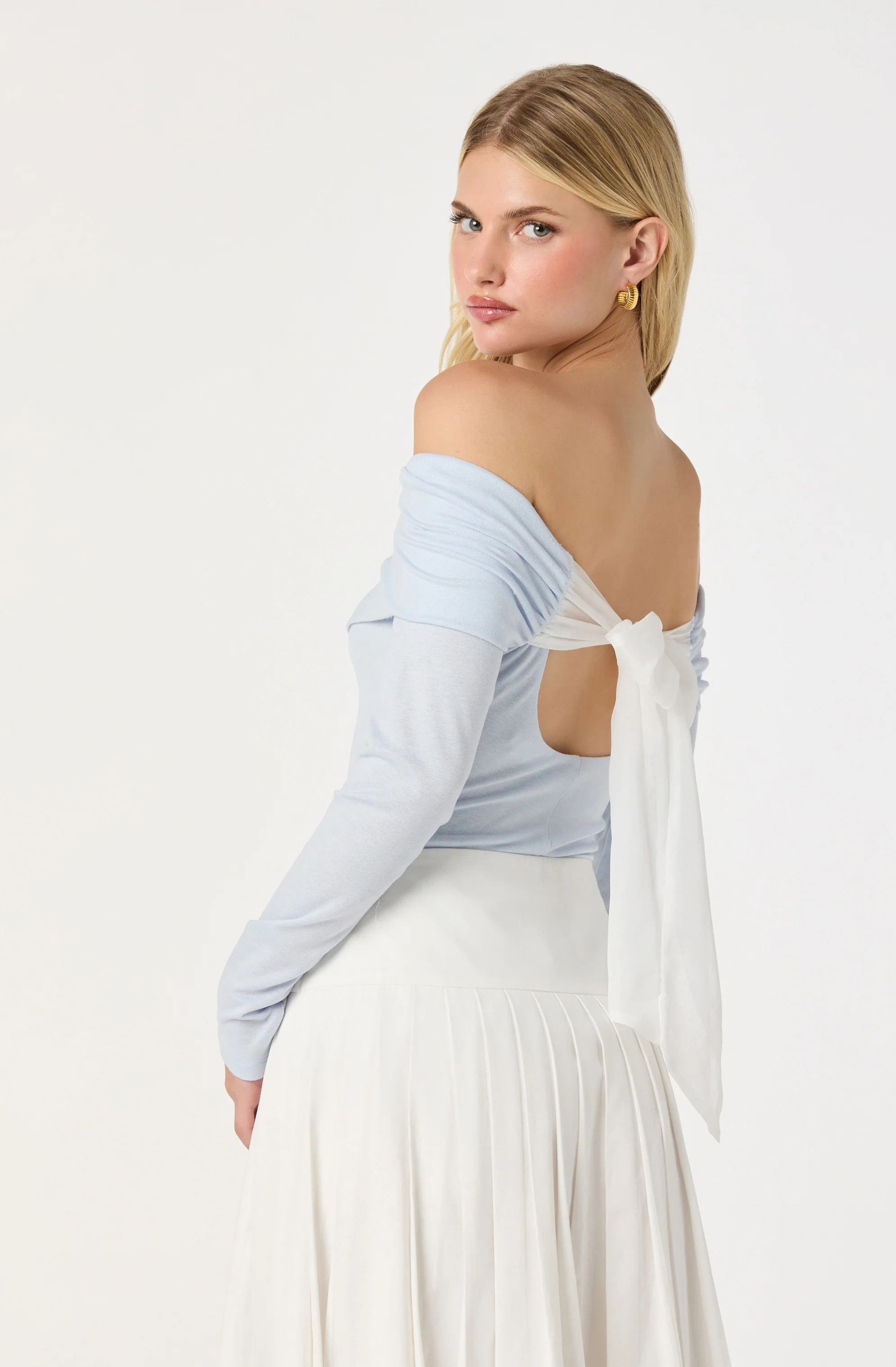 Margie Off Shoulder Top - Powder blue / XS | ASTR The Label (US)