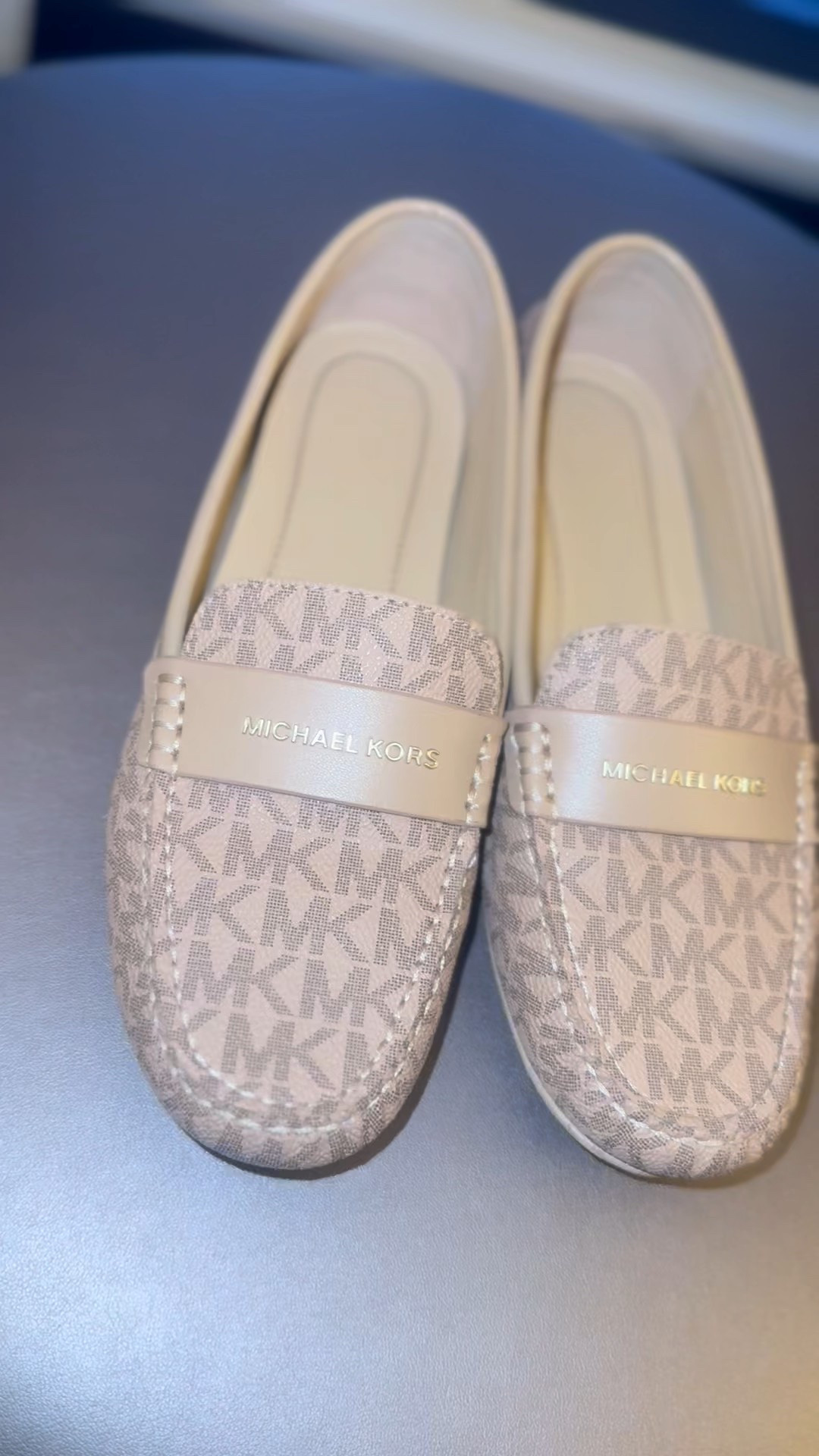 One of my go to walkable work shoes 👌🏾 Love a good pair of loafers and this neutral color is super versatile.

#LTKGiftGuide #LTKWorkwear