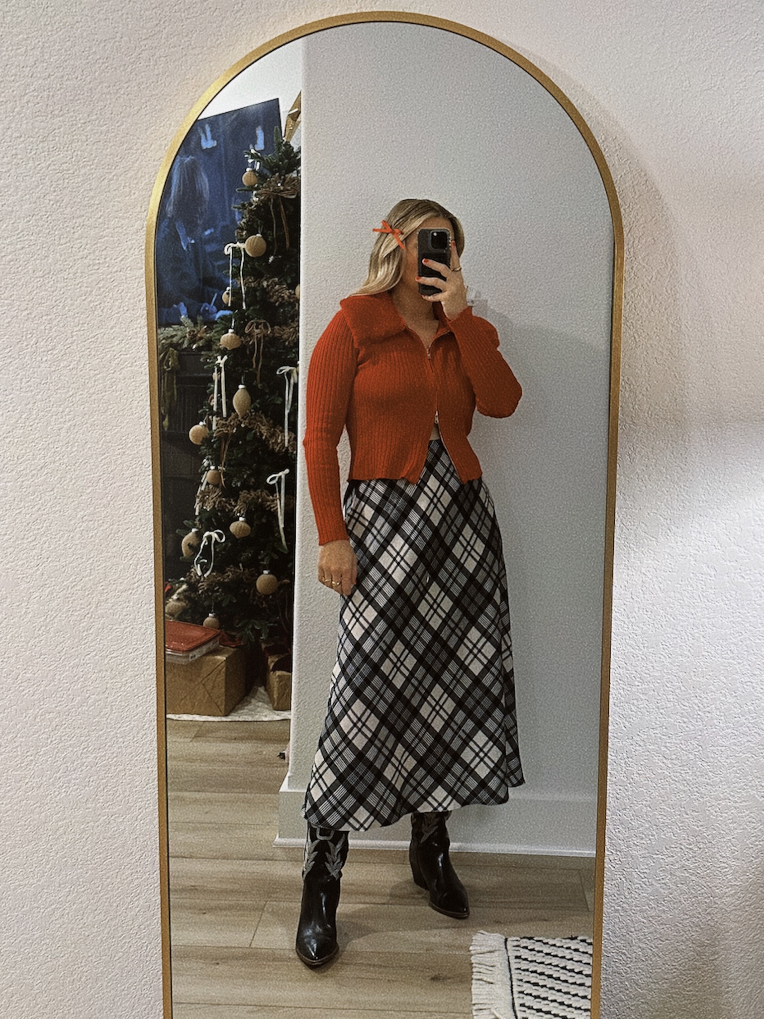 We love a #walmart Christmas sweater ❤️🤶🏻🎁

#LTKmidsize #LTKfindsunder50 #LTKHoliday