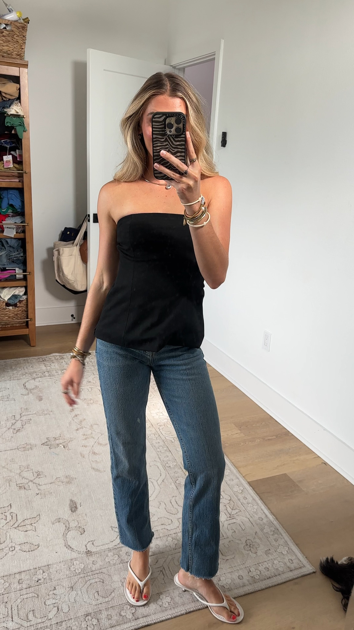 @abercrombie size 24 High Rise 90s Straight Jean

Our classic 90's-style jean made from garment-dyed denim, creating a vintage-inspired fade and softer, broken-in feel from the very first wear. This fit features an 10.5” high rise, is fitted at top of body and eases through the thigh into a straight leg shape with a full length inseam. This jean is made from our Vintage Stretch fabric which features both an authentic vintage look and contains slight built-in stretch for additional comfort.

#LTKootd #LTKdayinmylife #LTKSaleAlert